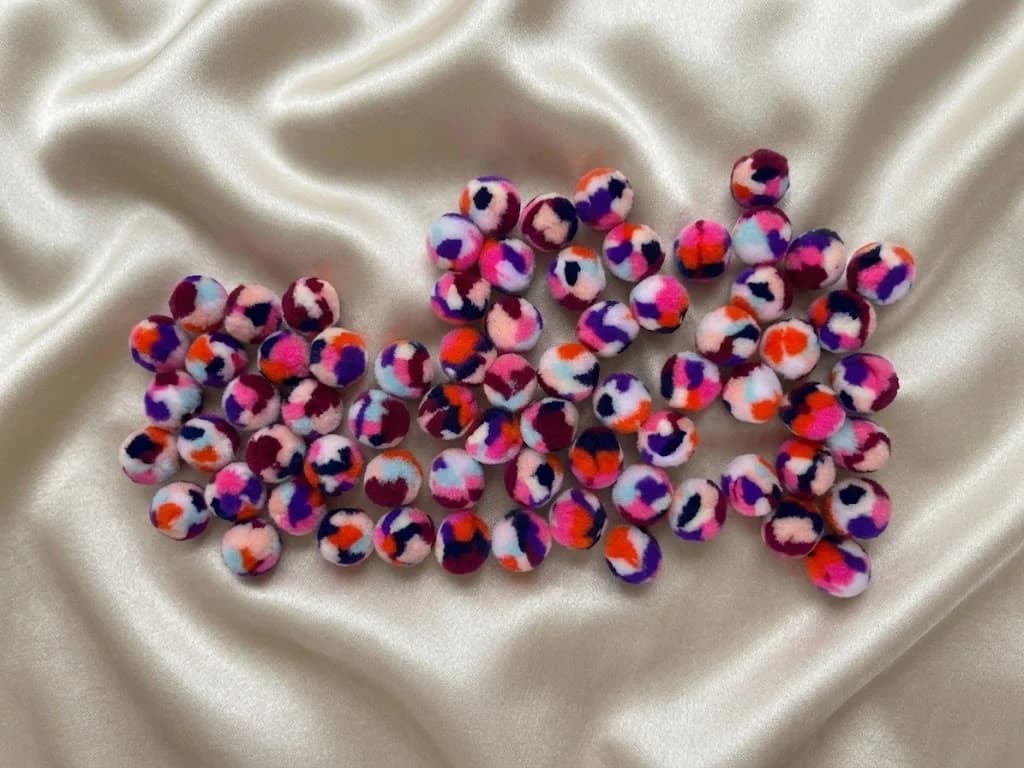 EBRULİ PONPON 2 CM 1000 ADET